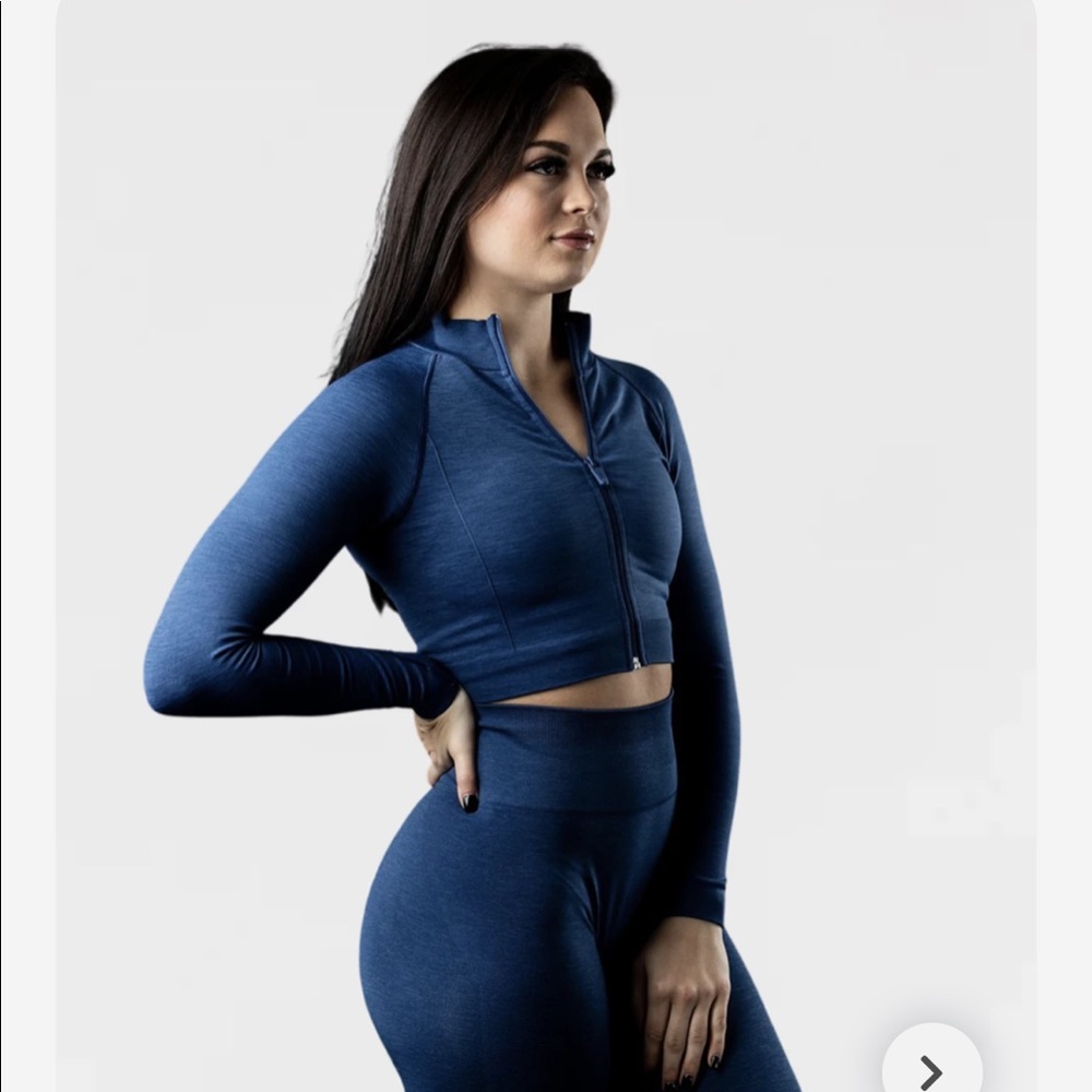 Alphalete amplify jacket Oceania